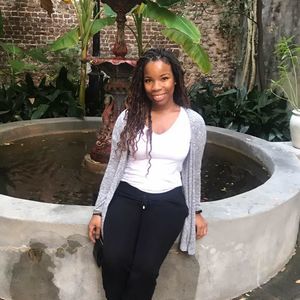 Meet your Posher, Christina